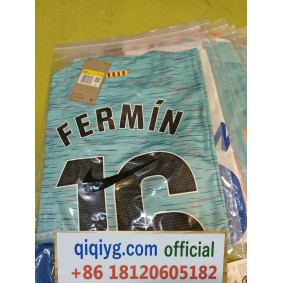 Cómo realizar un pedido en qiqiyg.com whatsapp:+8618120605182 - Nina yupoo wwujiao 2W3W-398